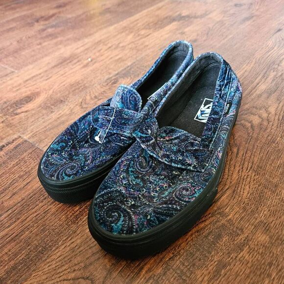 NWOT Vans Paisley Style 53 Slip On Loafers - Picture 3 of 9